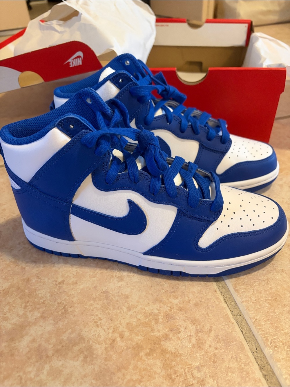 Nike Dunk High - Picture 2 of 4